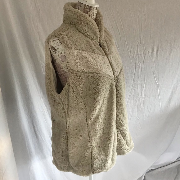 Patagonia Jackets & Blazers - Patagonia Faux Fur Chevron Full Zip Vest